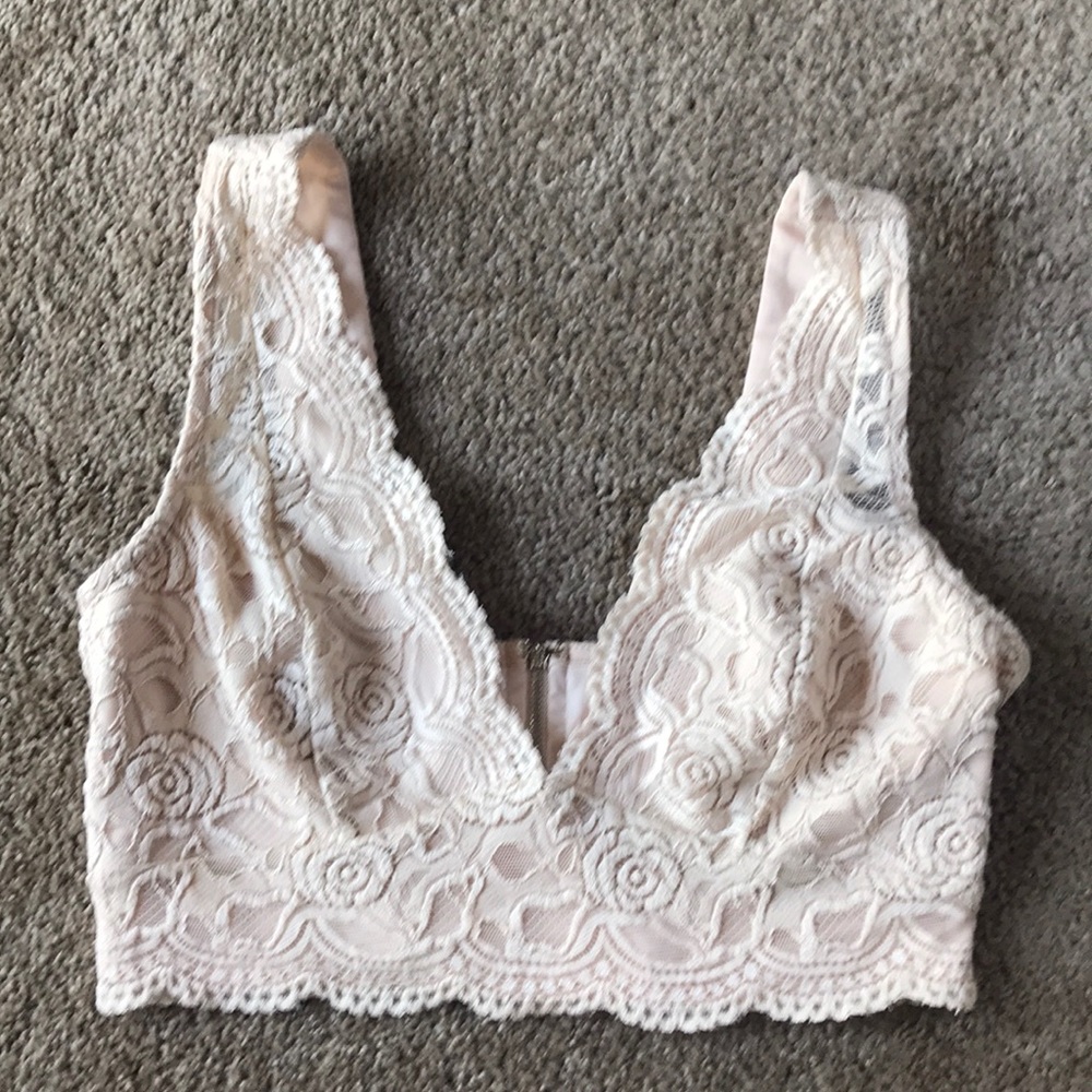 BEBE | Nude Cropped Top